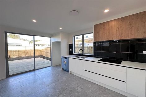 Photo of property in 16 Clayden Shuttleworth Street, Papakura, 2110