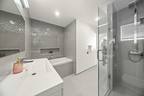 Photo of property in 31 Squirrel Lane, Browns Bay, Auckland, 0630