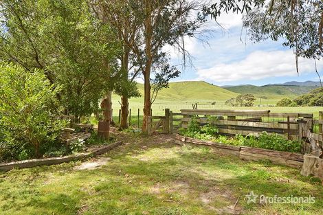 Photo of property in 417 Whakatomotomo Road, Pirinoa, Featherston, 5772