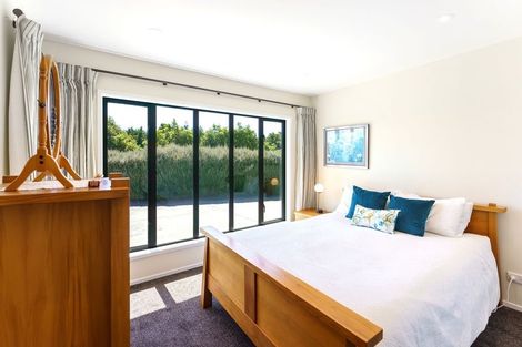 Photo of property in 34 Titoki Road, Waikanae Beach, Waikanae, 5036