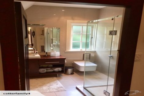 Photo of property in 10 Glen Road, Kelburn, Wellington, 6012