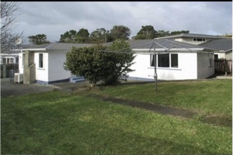 Photo of property in 106 Broderick Road, Johnsonville, Wellington, 6037
