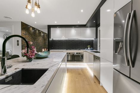 Photo of property in 2/92 Churchill Road, Murrays Bay, Auckland, 0630