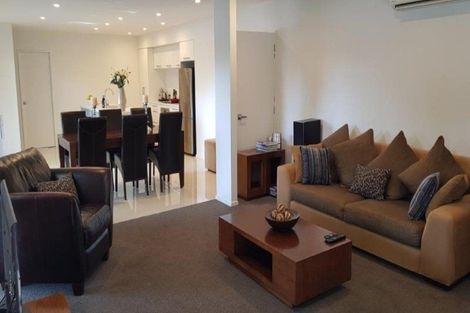 Photo of property in 8 Poulton Avenue, Richmond, Christchurch, 8013