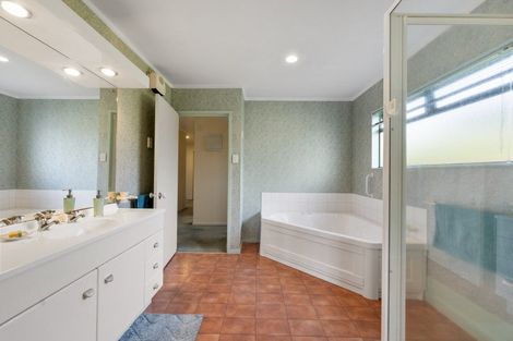 Photo of property in 1/9 Astelia Way, Waipahihi, Taupo, 3330