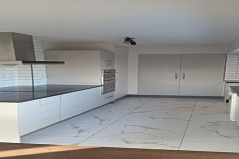 Photo of property in 10 Inca Place, Redwood, Christchurch, 8051