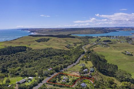 Photo of property in 385a Wainui Road, Raglan, 3297