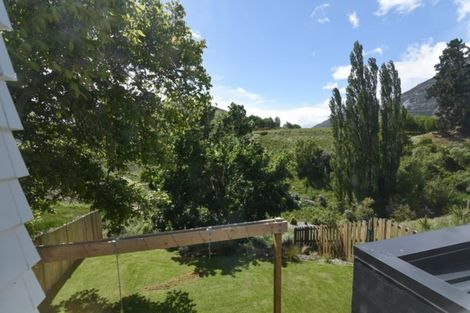 Photo of property in 37 Red Cottage Drive, Lake Hayes, Queenstown, 9304
