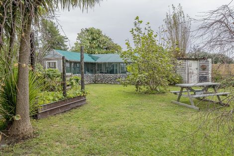 Photo of property in 37 Kiharoa Street, Otaki Beach, Otaki, 5512