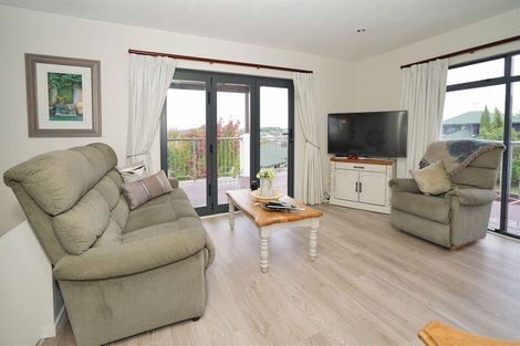 Photo of property in 4 Prospect Place, Western Heights, Hamilton, 3200