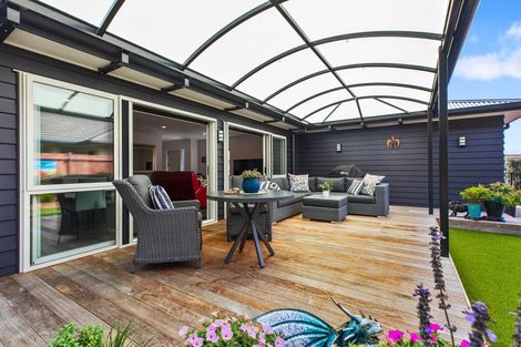 Photo of property in 69 Bathurst Crescent, Pyes Pa, Tauranga, 3112