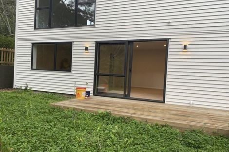 Photo of property in 1 Satchell Place, Birkenhead, Auckland, 0626