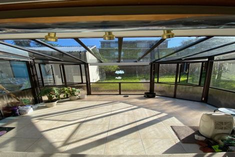 Photo of property in 2/76 Velma Road, Hillcrest, Auckland, 0627