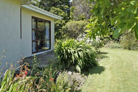 Photo of property in 150 Owaka Valley Road, Owaka, 9586