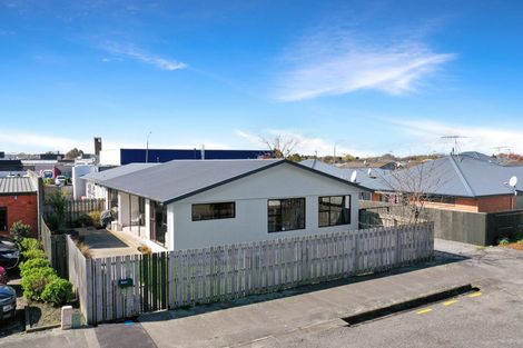 Photo of property in 17 Mona Square, Ashburton, 7700