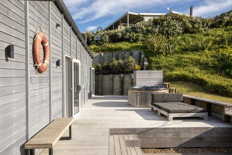 Photo of property in 115 Riria Kereopa Memorial Drive, Raglan, 3297