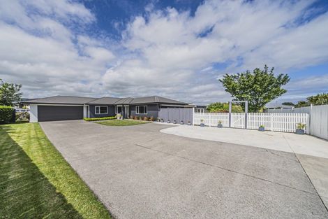 Photo of property in 28a Jules Crescent, Bell Block, New Plymouth, 4312