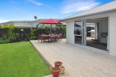 Photo of property in 10 Godwit Court, Foxton Beach, Foxton, 4815