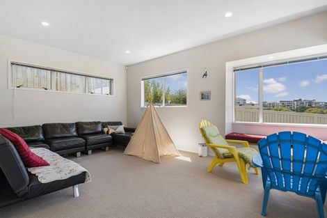 Photo of property in 21 Huka Road, Birkenhead, Auckland, 0626