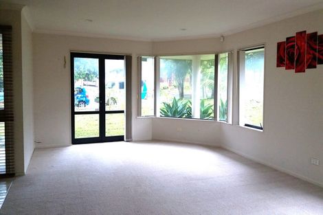 Photo of property in 4 Snave Place, East Tamaki, Auckland, 2013