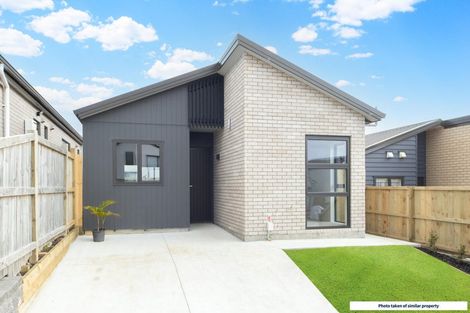 Photo of property in 29 Puwha Street, Massey, Auckland, 0614