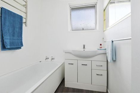 Photo of property in 5 Sari Place, Massey, Auckland, 0614