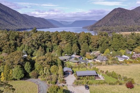 Photo of property in 19 Porika Road, Rotoroa, Saint Arnaud, 7077