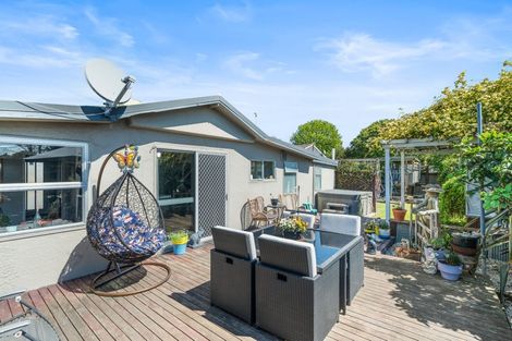 Photo of property in 64 Cuffs Road, Wainoni, Christchurch, 8061
