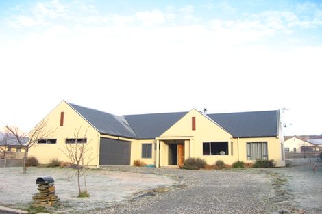 Photo of property in 96 Devon Street, Arrowtown, 9302