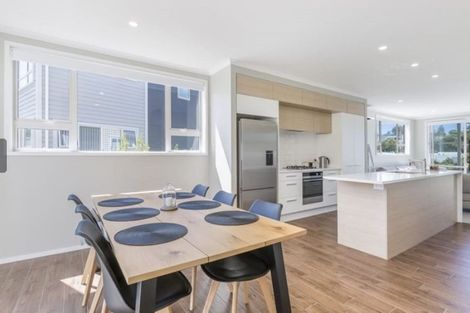 Photo of property in 101 Karepiro Drive, Stanmore Bay, Whangaparaoa, 0932