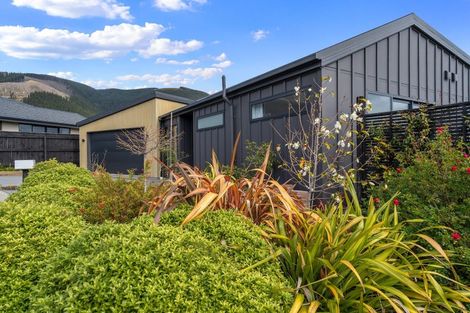 Photo of property in 41 Huntaway Close, Stoke, Nelson, 7011