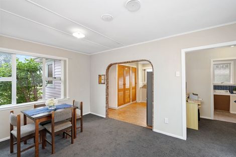 Photo of property in 31 Paritutu Road, Spotswood, New Plymouth, 4310
