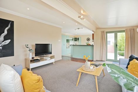 Photo of property in 5 Joseph Street, Waverley, Invercargill, 9810