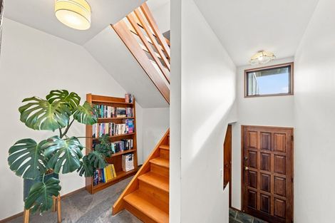 Photo of property in 433 Cashmere Road, Westmorland, Christchurch, 8025