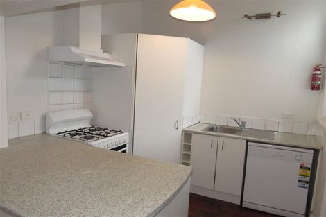 Photo of property in 37 Te Wharepouri Street, Berhampore, Wellington, 6023