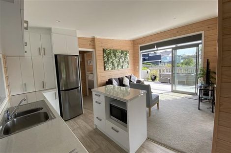 Photo of property in 87 Hebron Road, Waiake, Auckland, 0630