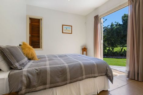 Photo of property in 2213 Whananaki North Road, Whananaki, Hikurangi, 0181