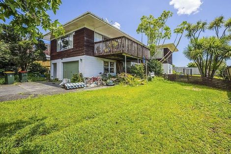 Photo of property in 7 Chatsworth Crescent, Pakuranga Heights, Auckland, 2010