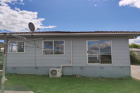 Photo of property in 43 Secretariat Place, Randwick Park, Auckland, 2105