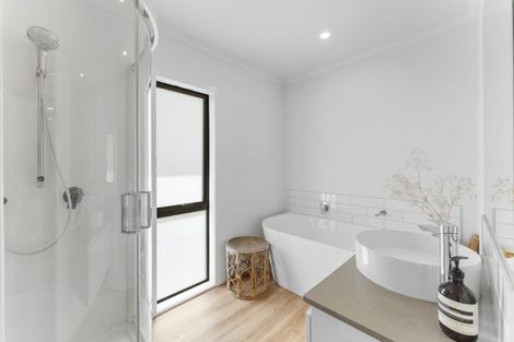 Photo of property in 57 Seagrass Place, Otaki Beach, Otaki, 5512