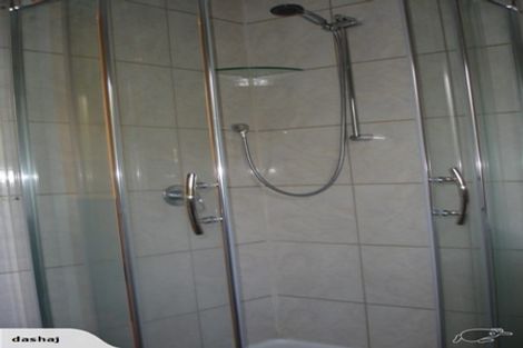 Photo of property in 1/17 Beulah Avenue, Rothesay Bay, Auckland, 0630