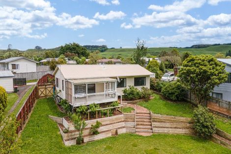 Photo of property in 20 Augustus Earle Place, Pukehangi, Rotorua, 3015