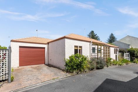 Photo of property in 9/180 Charles Street, Westshore, Napier, 4110