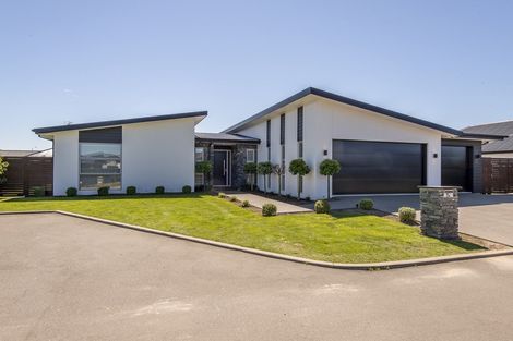 Photo of property in 5 Canter Lane, Aidanfield, Christchurch, 8025