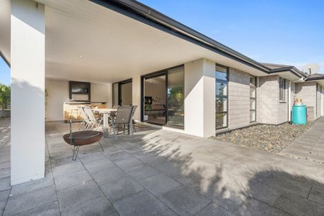 Photo of property in 16 Stace Hopper Drive, One Tree Point, 0118