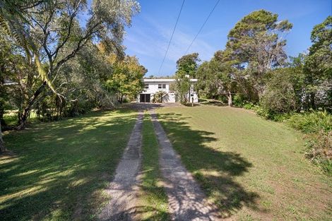 Photo of property in 78 Atkinson Road, Titirangi, Auckland, 0604