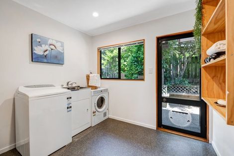 Photo of property in 8b Duncansby Road, Stanmore Bay, Whangaparaoa, 0932