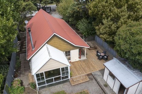 Photo of property in 28 Queens Avenue, Waikuku Beach, 7402