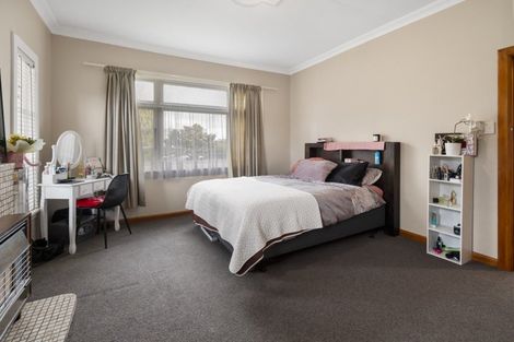 Photo of property in 19 Rangitira Avenue, Palmerston North, 4414