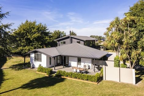 Photo of property in 48 Pentecost Road, Rangiora, 7400